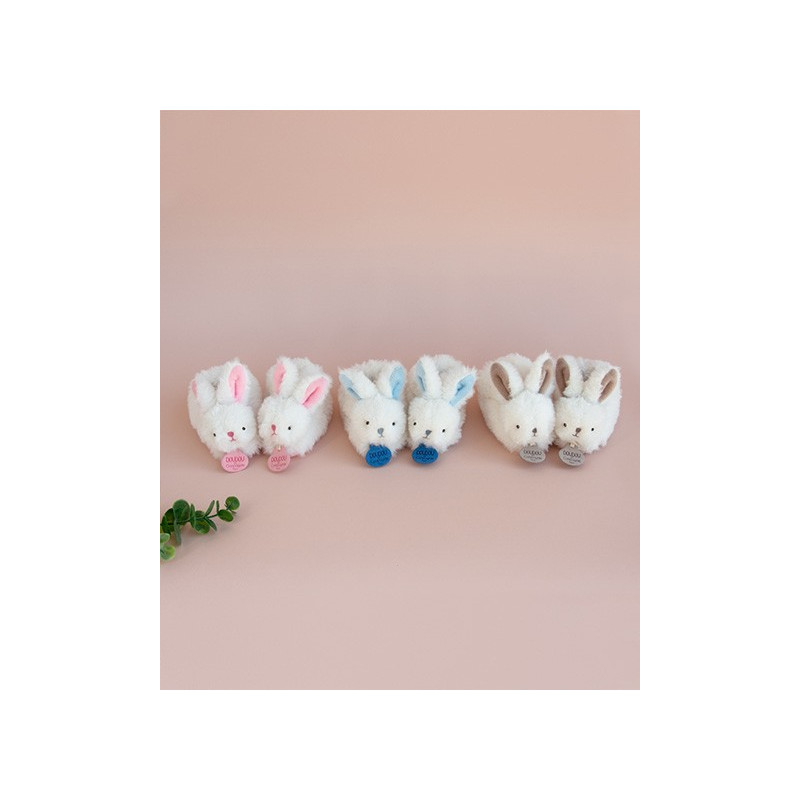 Coffret cadeau naissance chaussons lapin bleu avec hochet - 0/6 mois